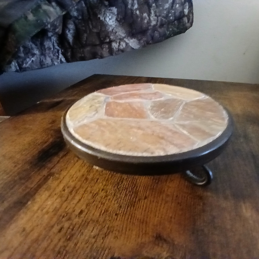 Round Stone Mosaic Display Plate in Brown with Metal Rim